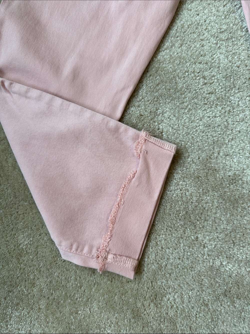 Kut from the Kloth Soft Pink Amy Straight Crop Jeans - Picture 5 of 9